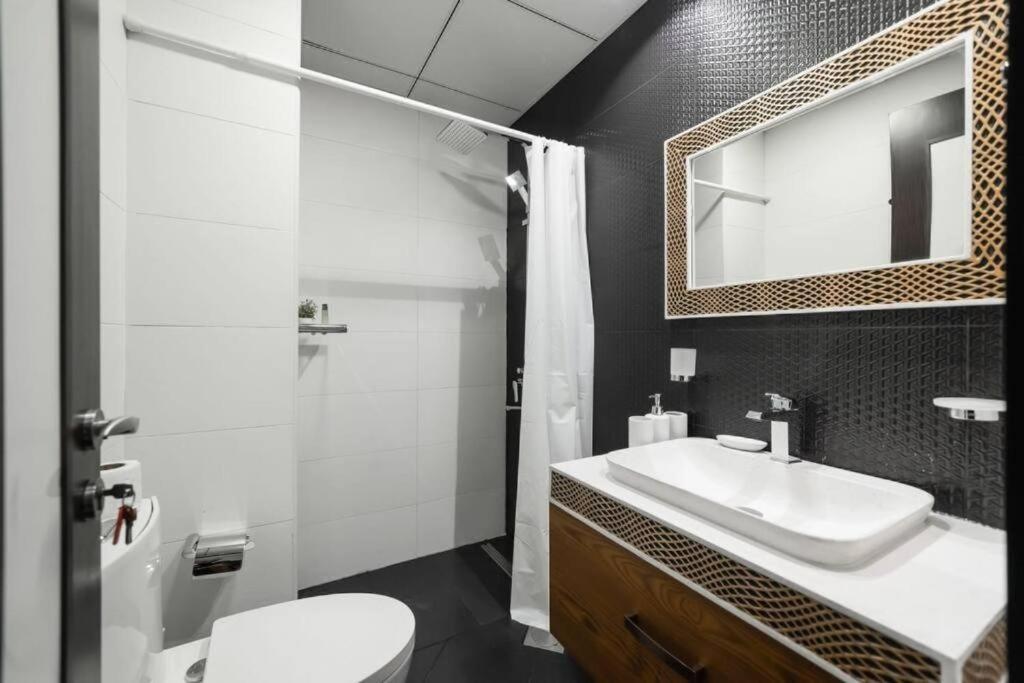 Holiday home Brown Stone - Canal & Burj Khalifa View Bayz
